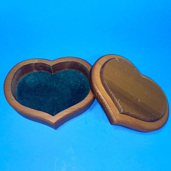 Hand Made Wooden Heart Shaped Puzzle Trinket Box Carved Floral Design Cover - Picture 3 of 7